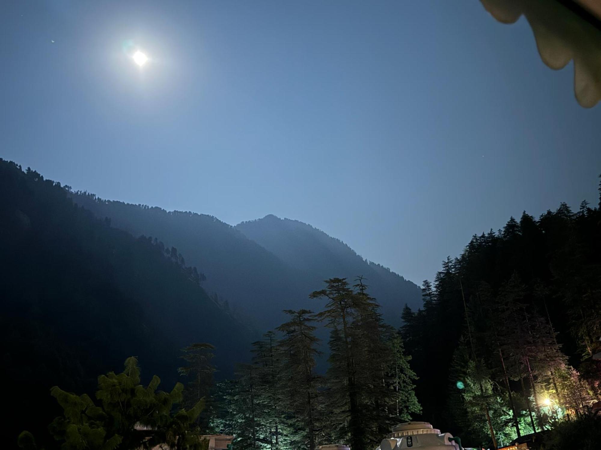 Delight Homestay Kasol Esterno foto